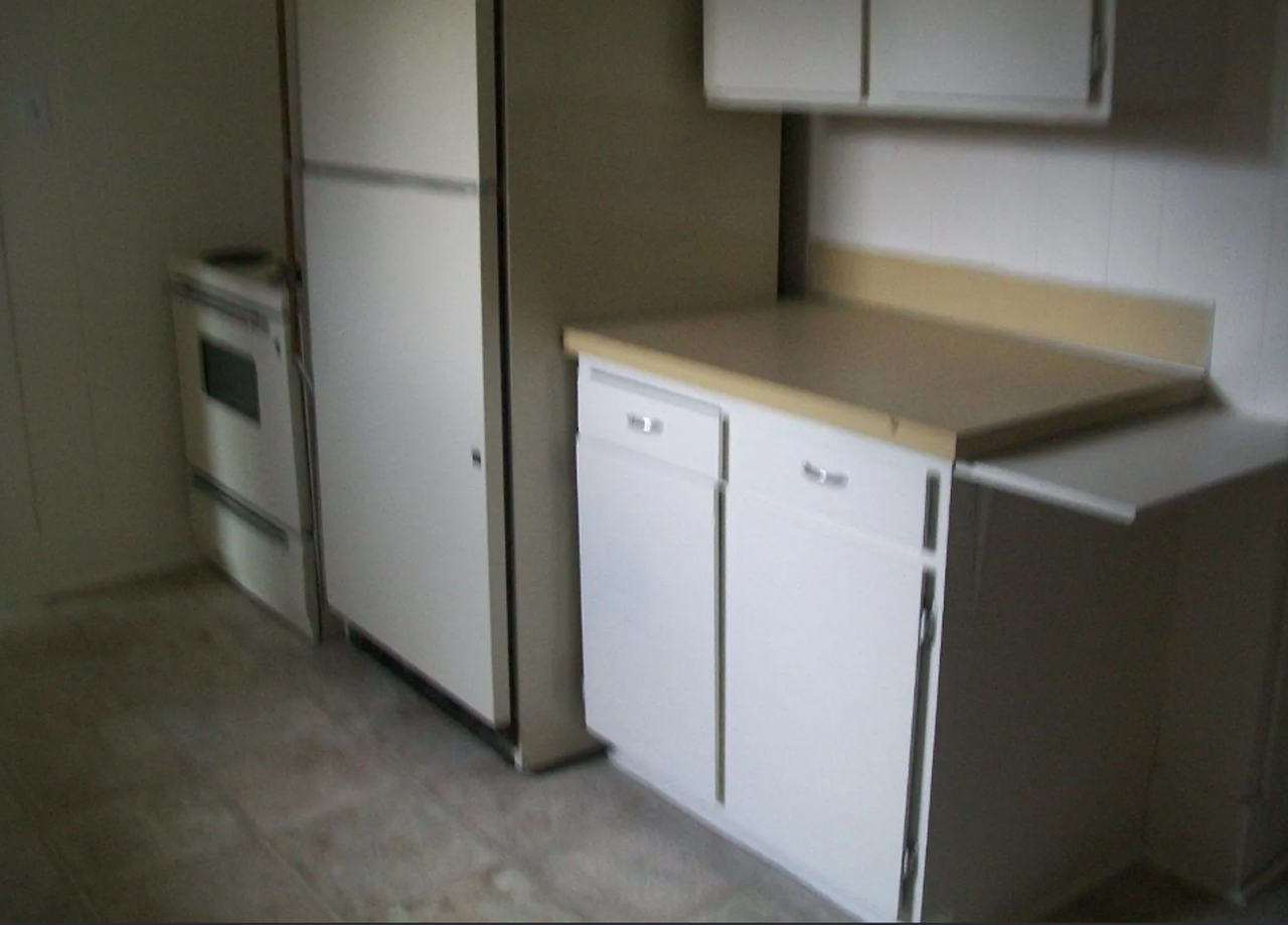 2006 J Street - Photo 2 of 6