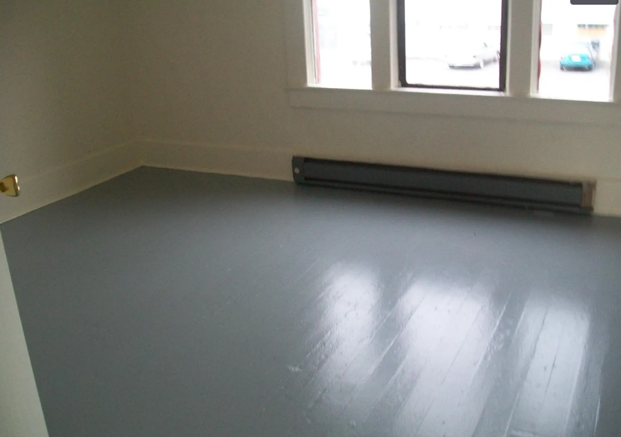 2006 J Street - Photo 4 of 6