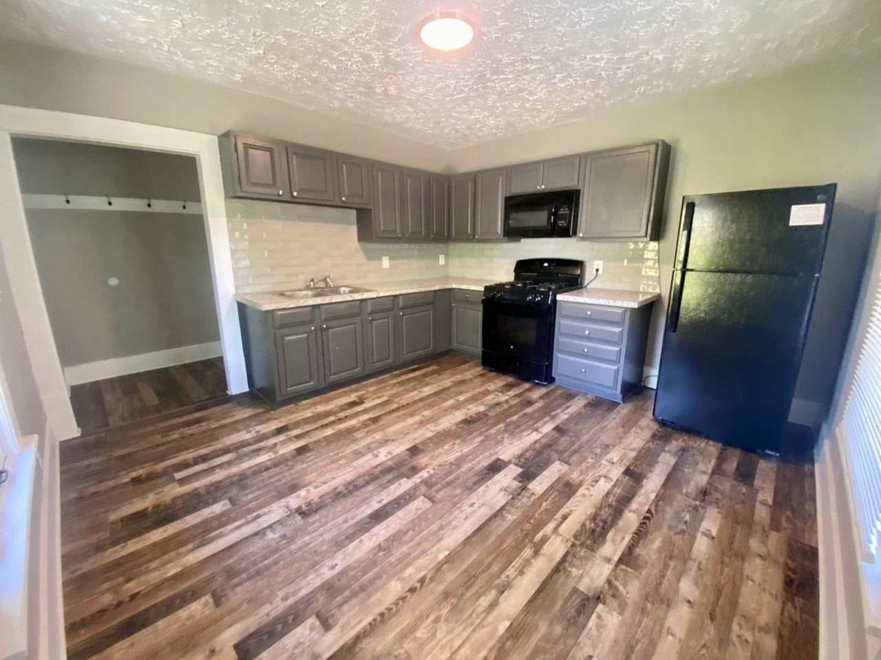 999 999 West Exchange Street - 2- Up #2UP - Photo 4 of 16