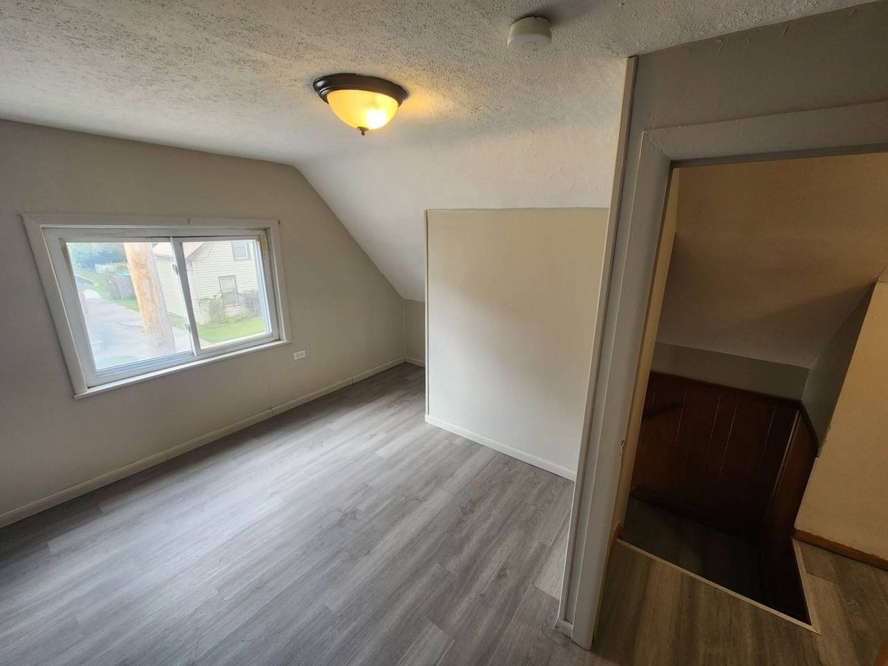 3855 E 54th St - Photo 6 of 30