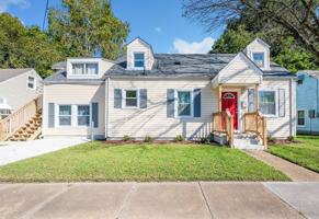 featured image of 3820 Essex Cir #1