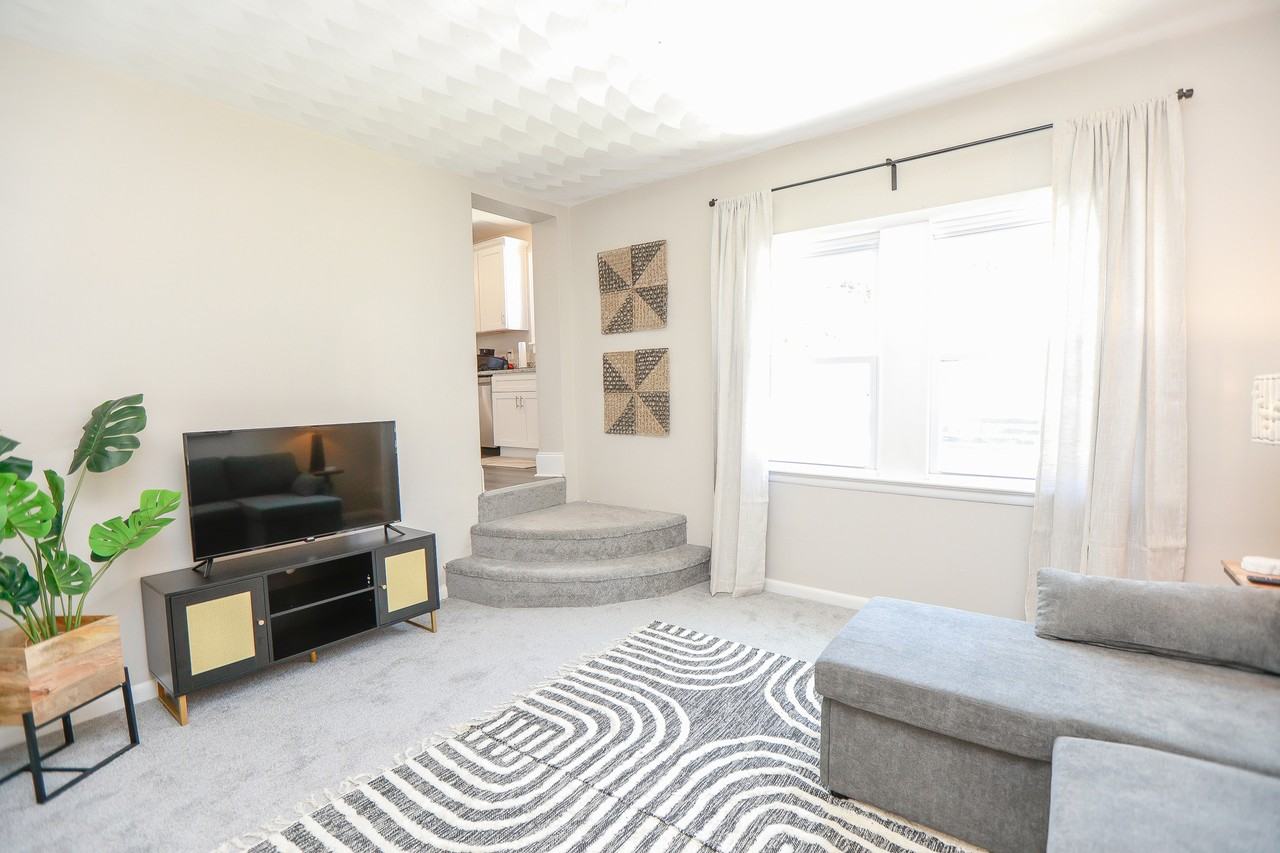 3820 Essex Cir #1 - Photo 3 of 11