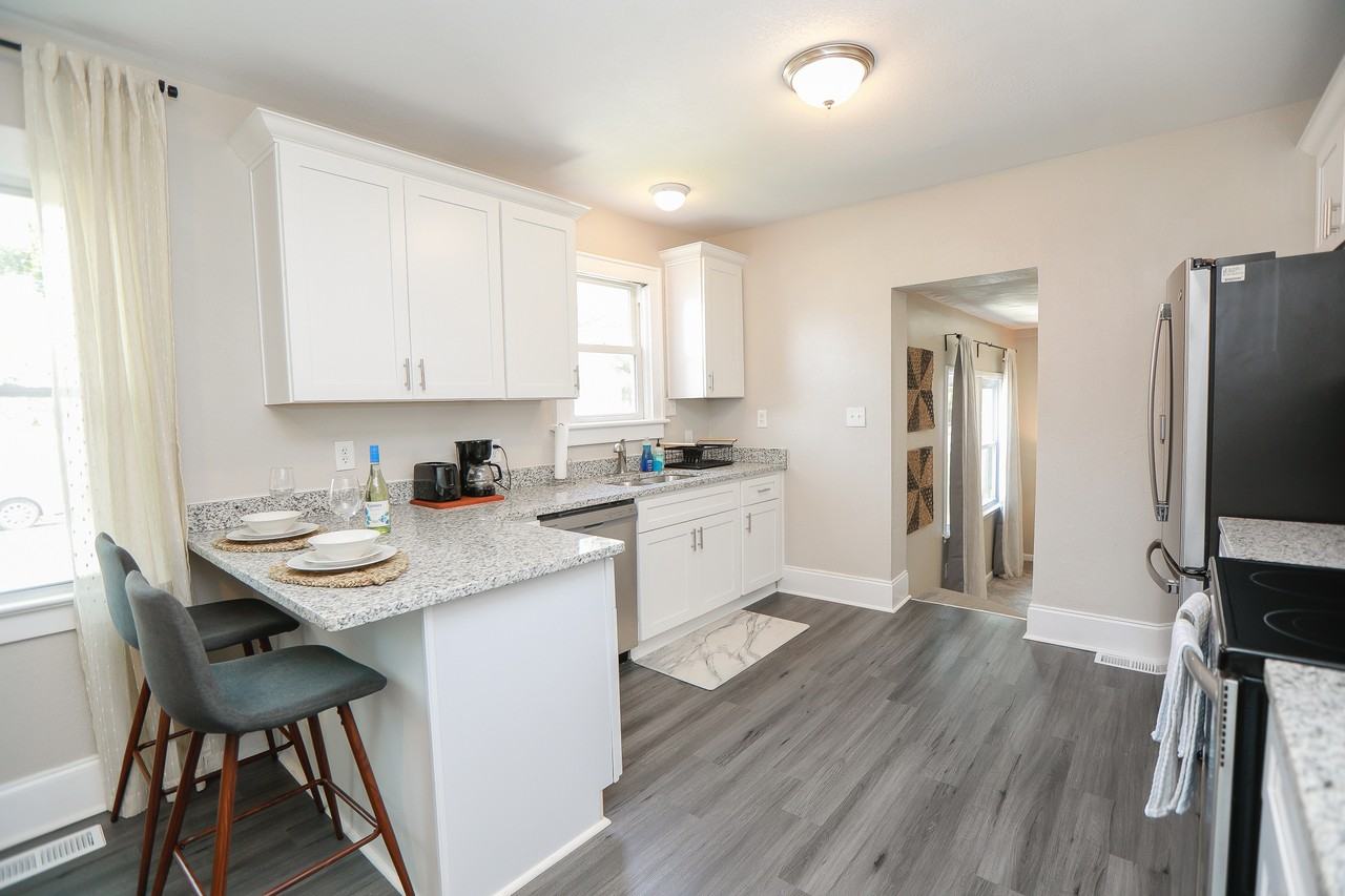 3820 Essex Cir #1 - Photo 6 of 11