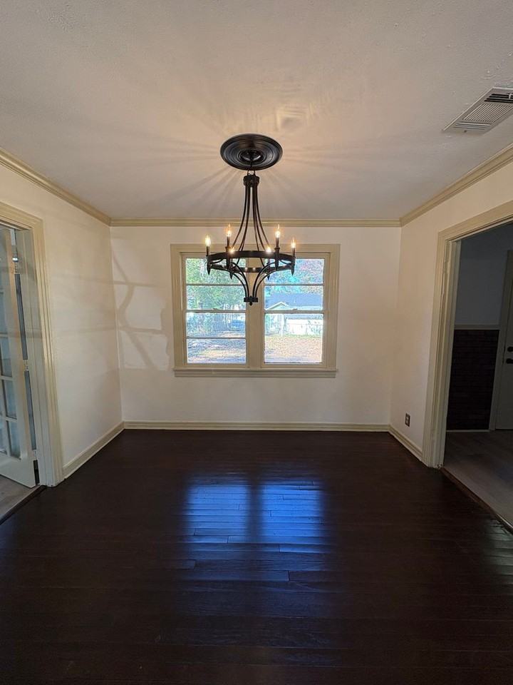 842 Evangeline Pl - Photo 4 of 29