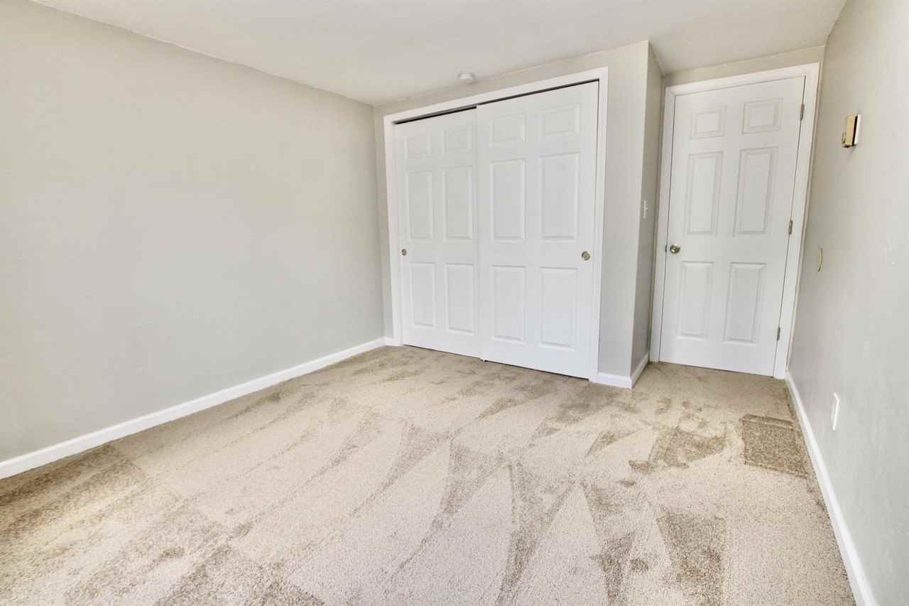 402 Park Manor Pl #402 - Photo 2 of 8