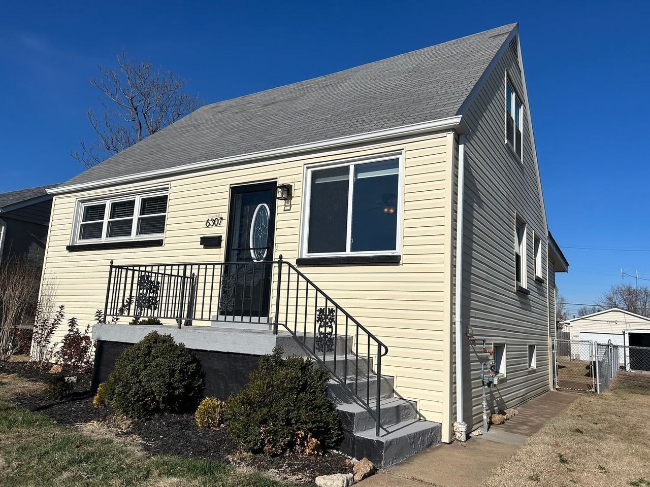 6307 Marquette Avenue