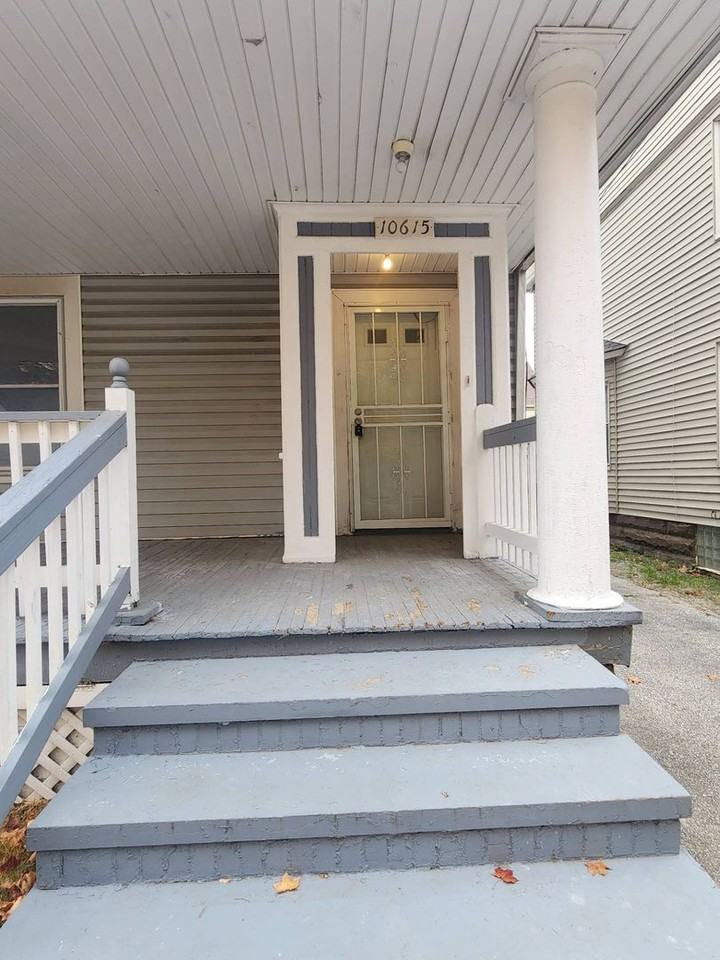 10615 Tacoma Ave - Photo 3 of 39