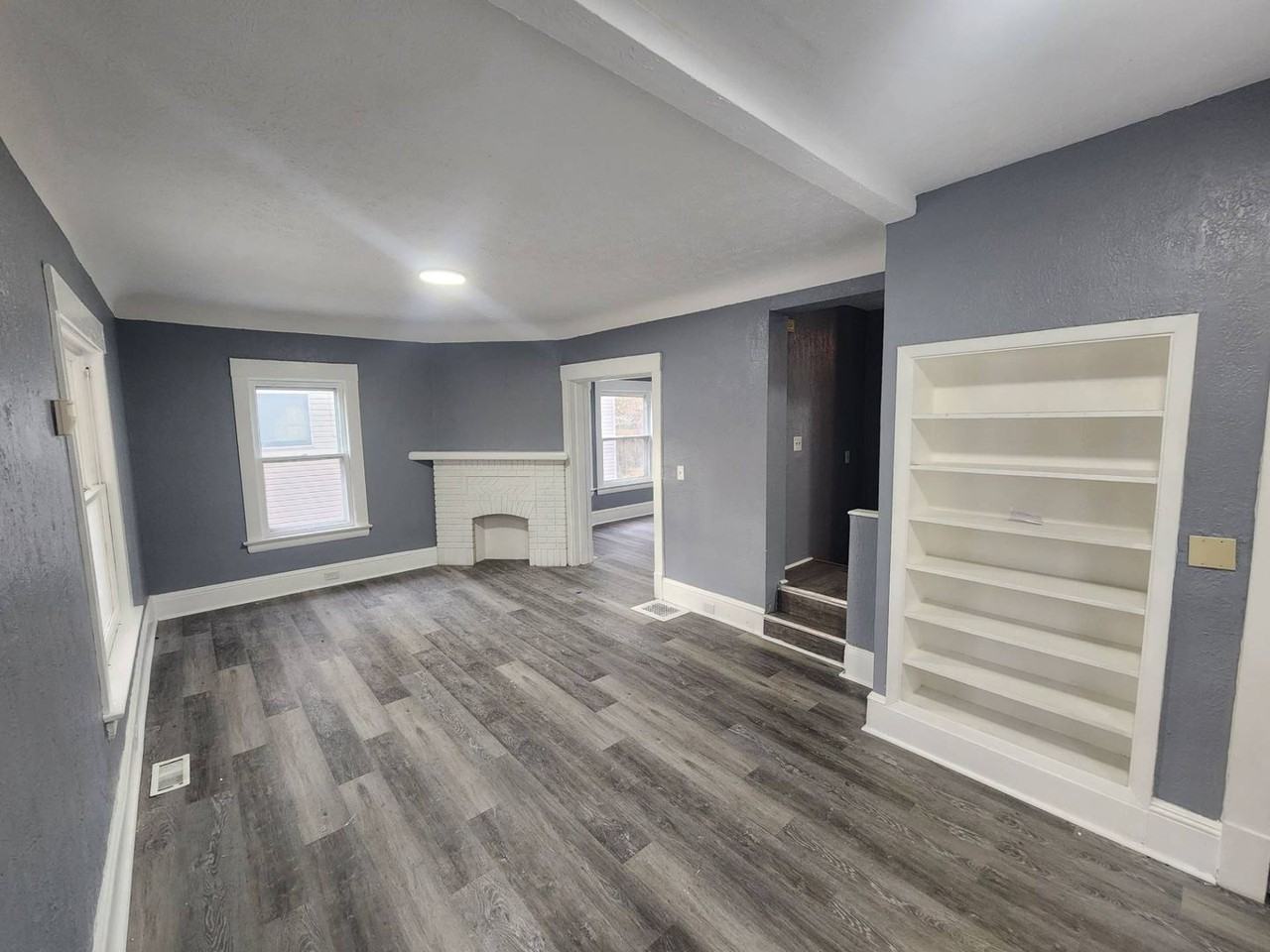 10615 Tacoma Ave - Photo 4 of 39