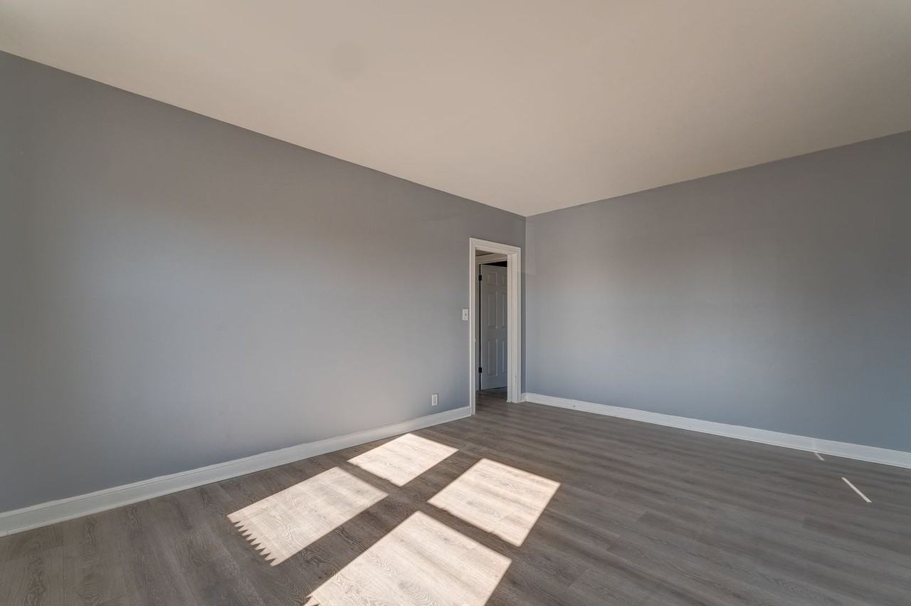 103 Golden Hill Street - Photo 3 of 13