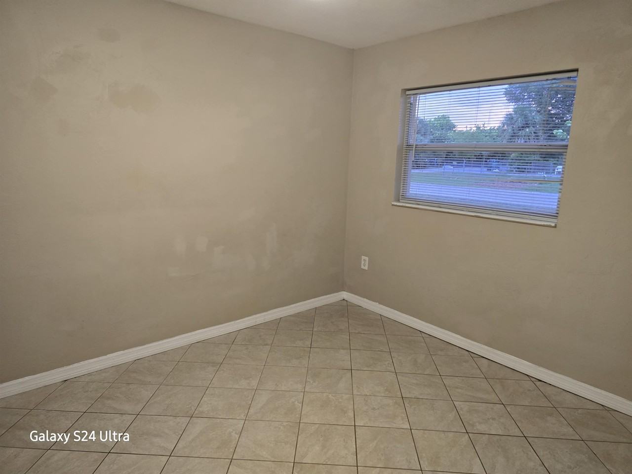 257 Poe Avenue #0 - Photo 7 of 19