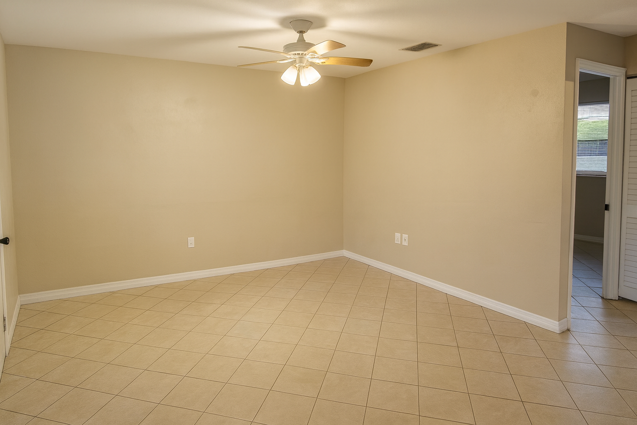 257 Poe Ave #0 - Photo 6 of 9