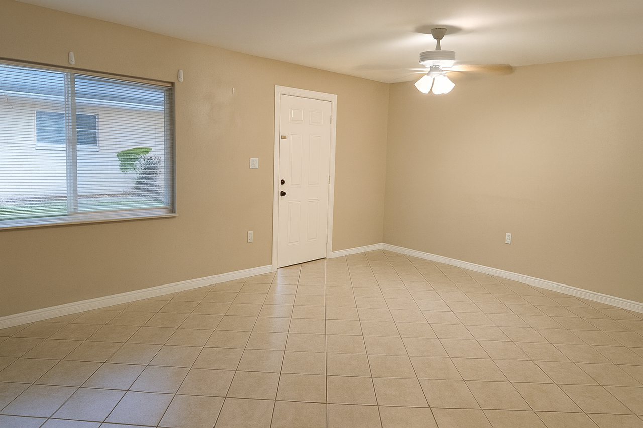257 Poe Ave #0 - Photo 7 of 8