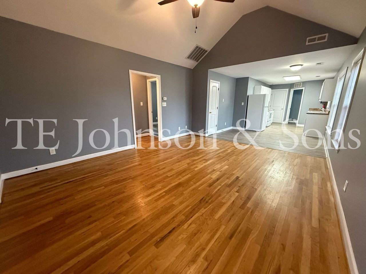 4212 Dellwood Dr - Photo 2 of 27