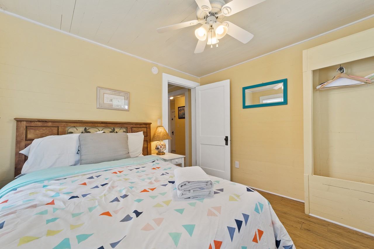 1420 1420 Holly DriveUnit B - Photo 7 of 23