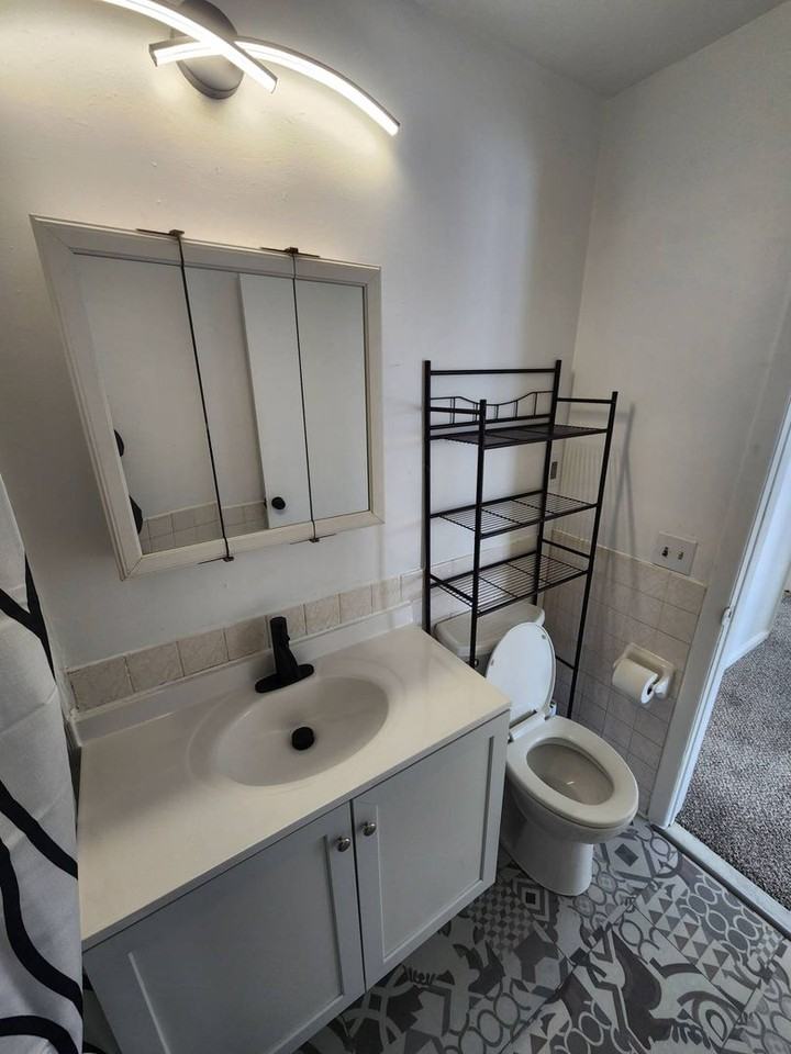 16403 Pomeroy Avenue - Photo 6 of 33