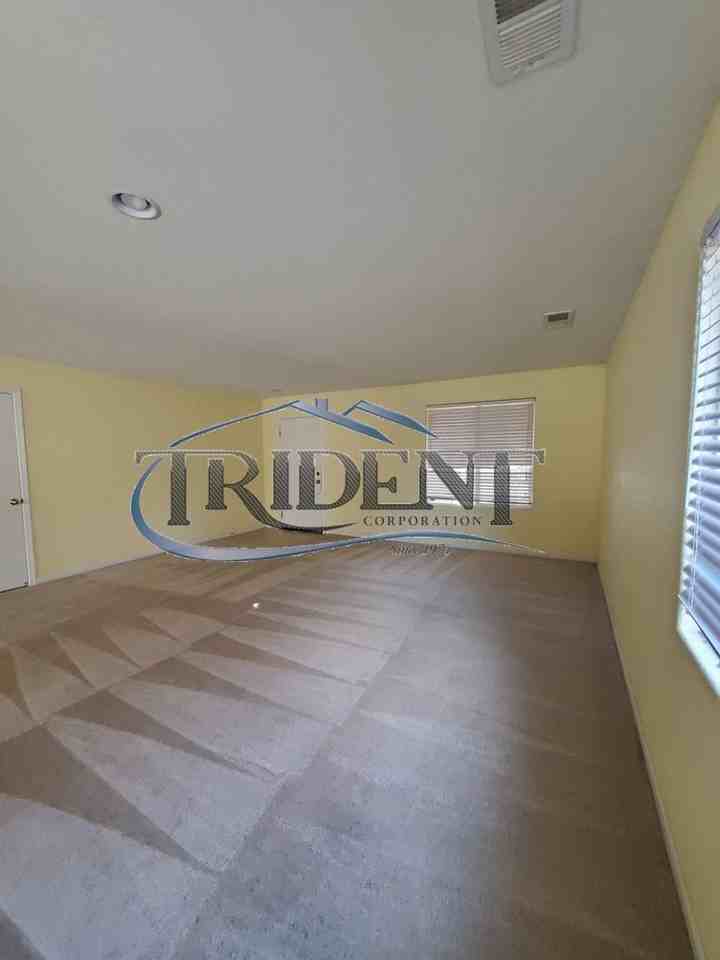 1430 Minories Dr - Photo 3 of 22