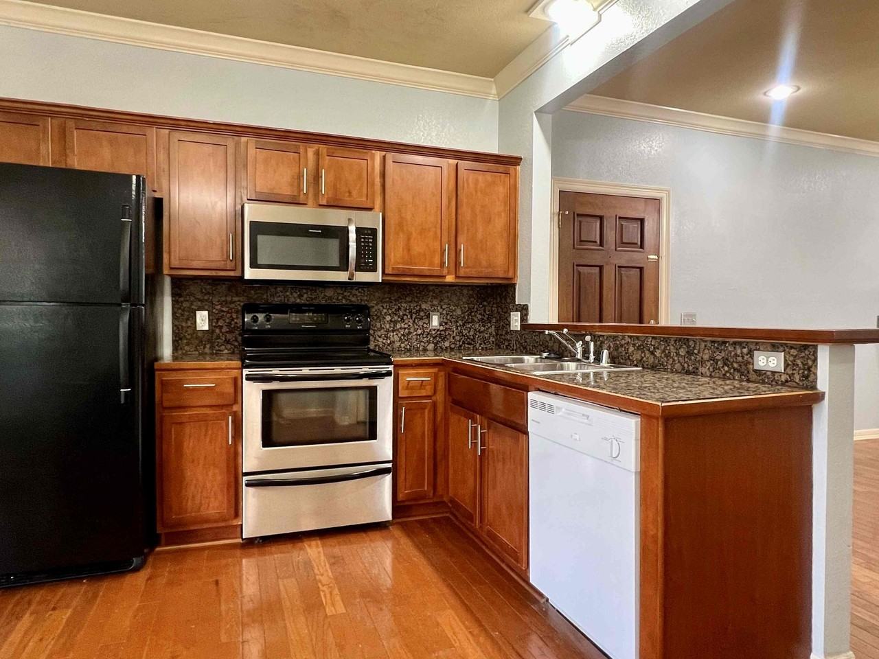 Huntsville Heights - Photo 3 of 12