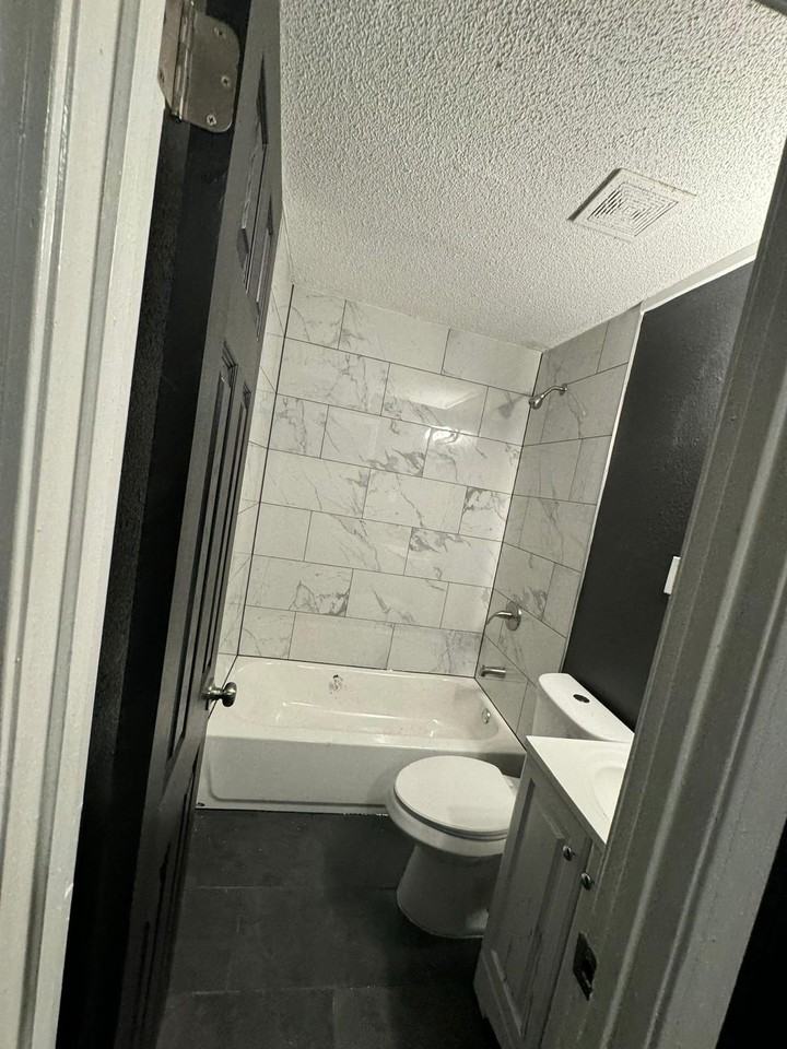 797 Buntyn St #1 - Photo 6 of 9