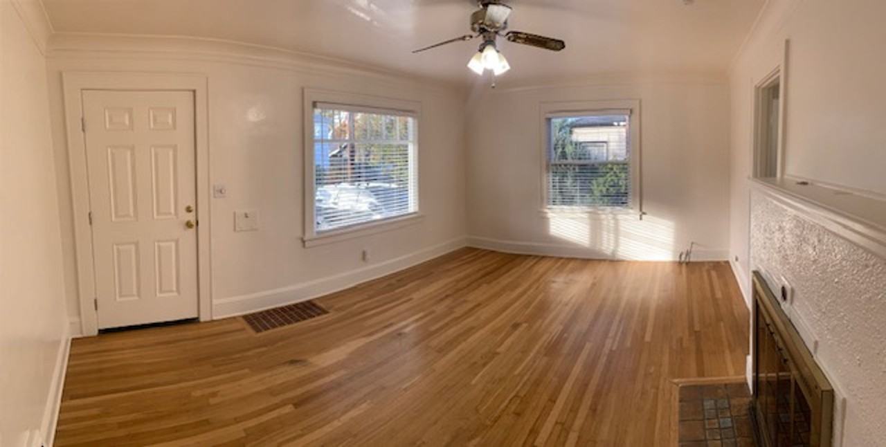 7114 North Commercial Avenue - Photo 3 of 12