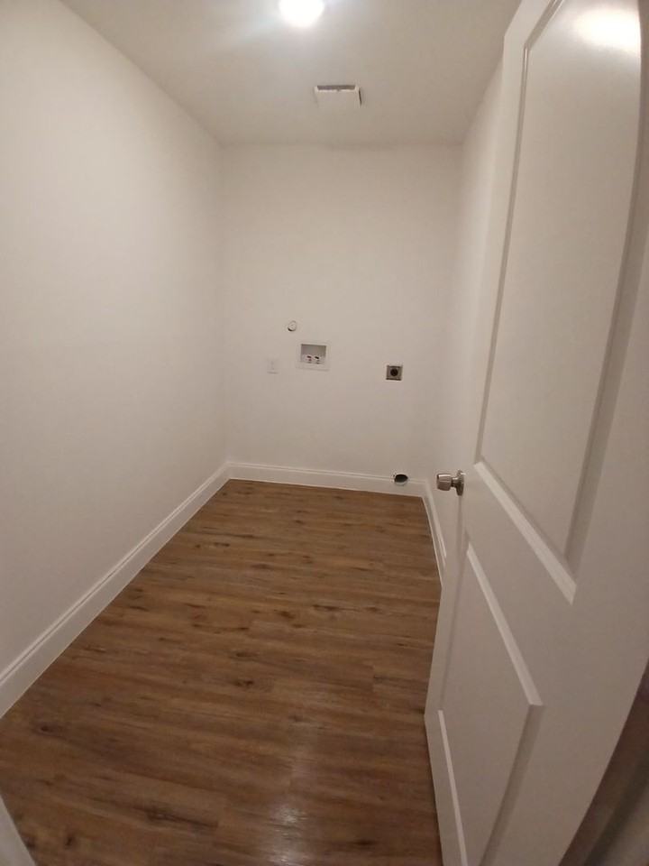 729 Oaklanding Cir - Photo 4 of 12