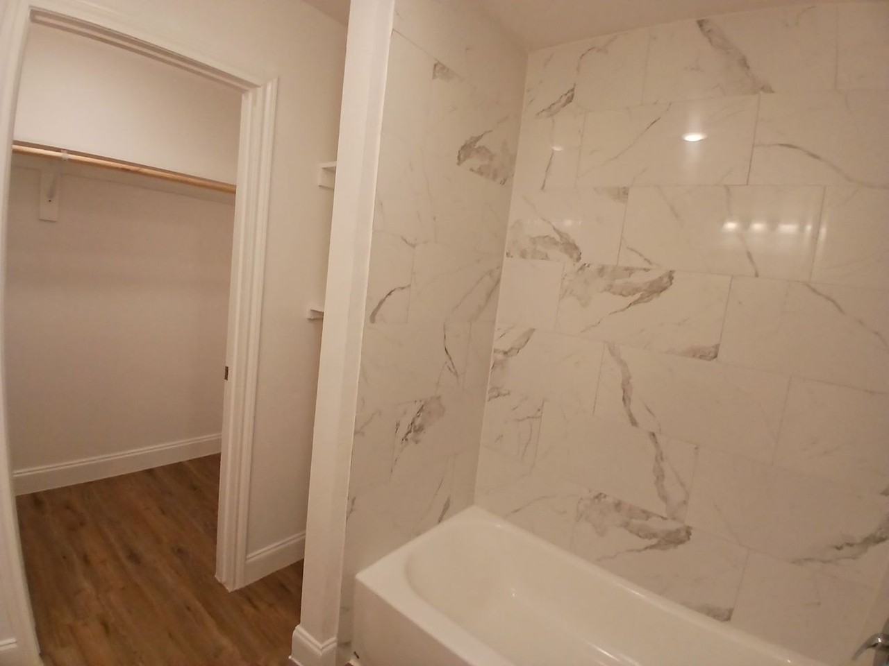 729 Oaklanding Cir - Photo 6 of 12