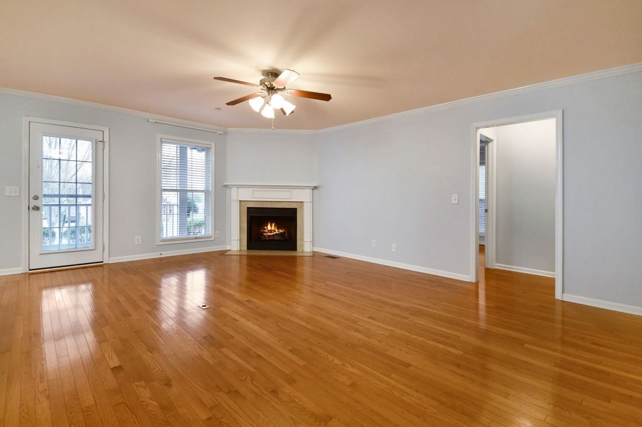 211 Winfrey Ct - Photo 3 of 24