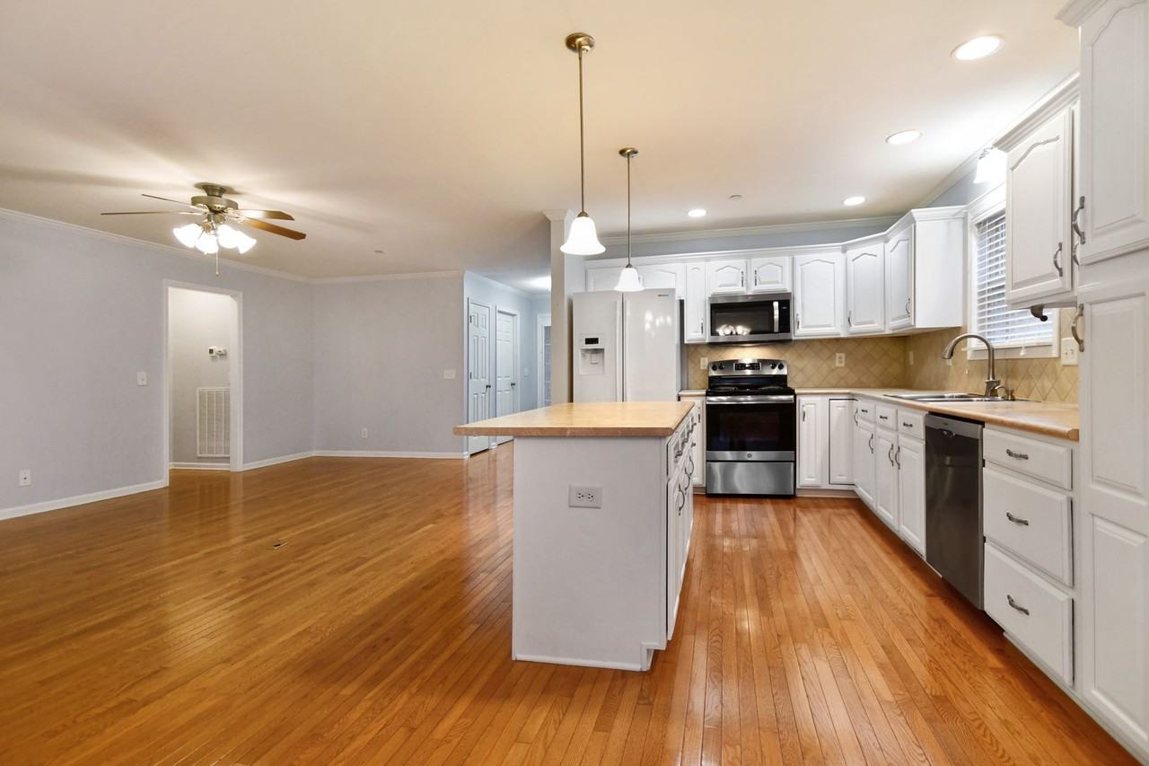 211 Winfrey Ct - Photo 6 of 23