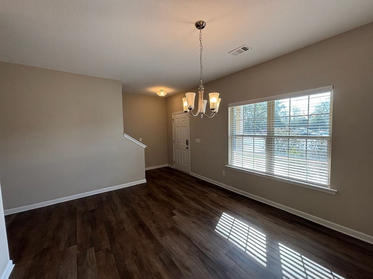 159 Gregory Pl - Photo 6 of 32