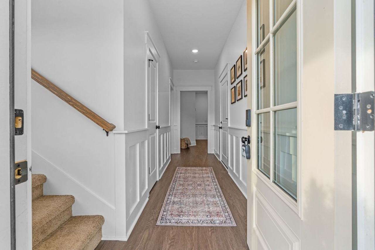 621 S Wall St - Photo 3 of 38