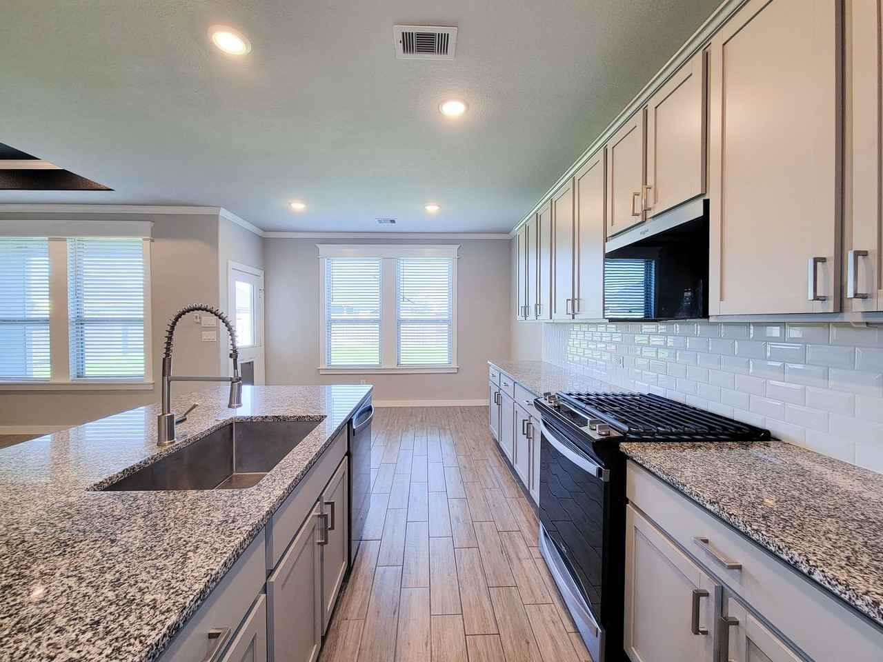 31402 Conover Drive - Photo 2 of 18