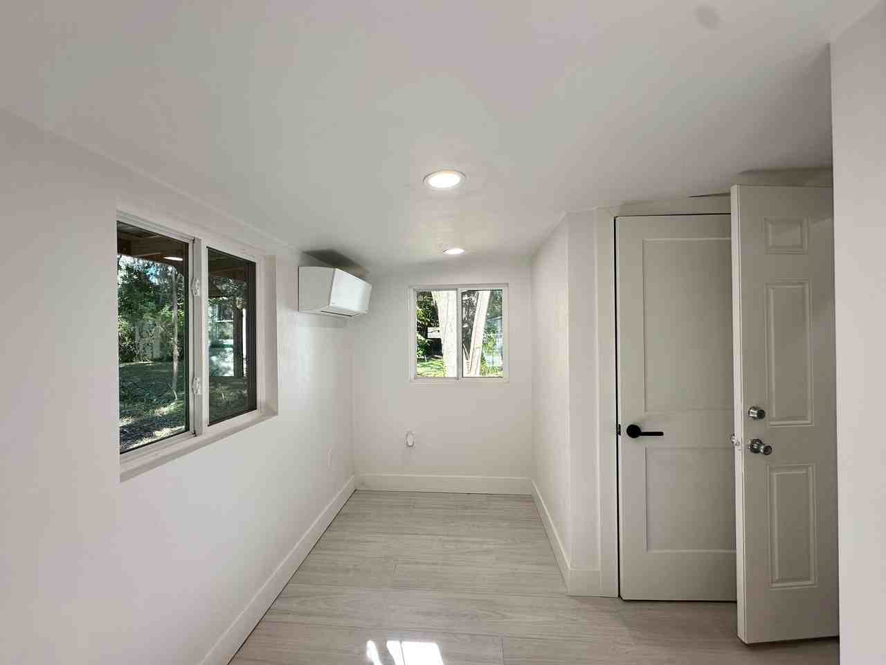 204 Northwest 25th Street