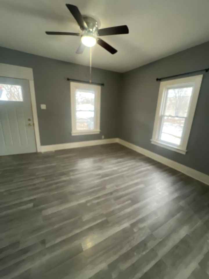 1039 North Franklin Avenue - Photo 2 of 11