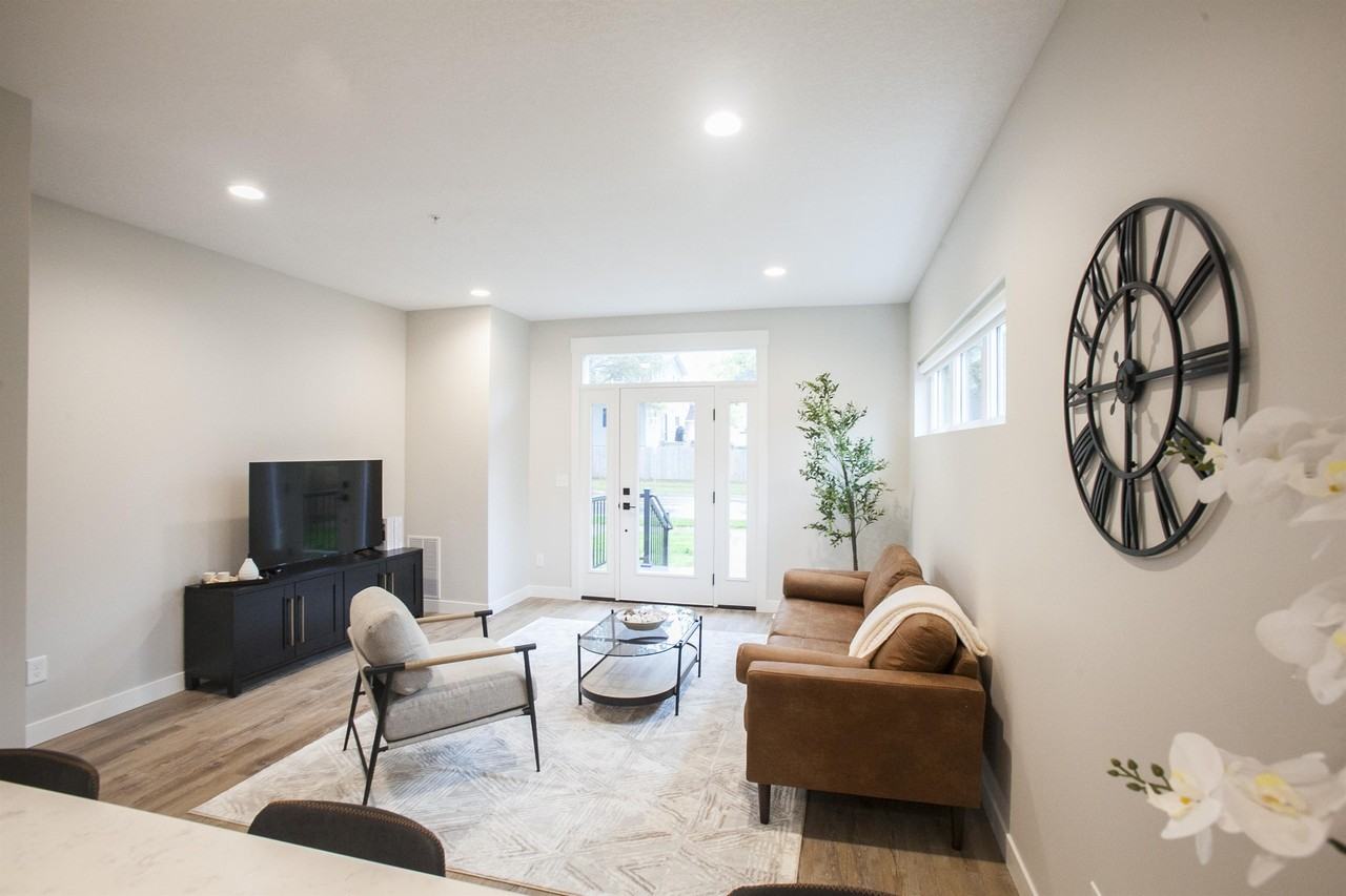 533 14th Ave Sw #105 - Photo 5 of 21