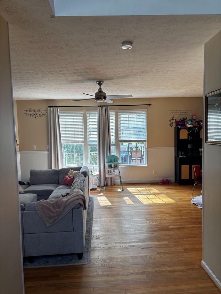 420 Patriot's Way - Photo 5 of 29