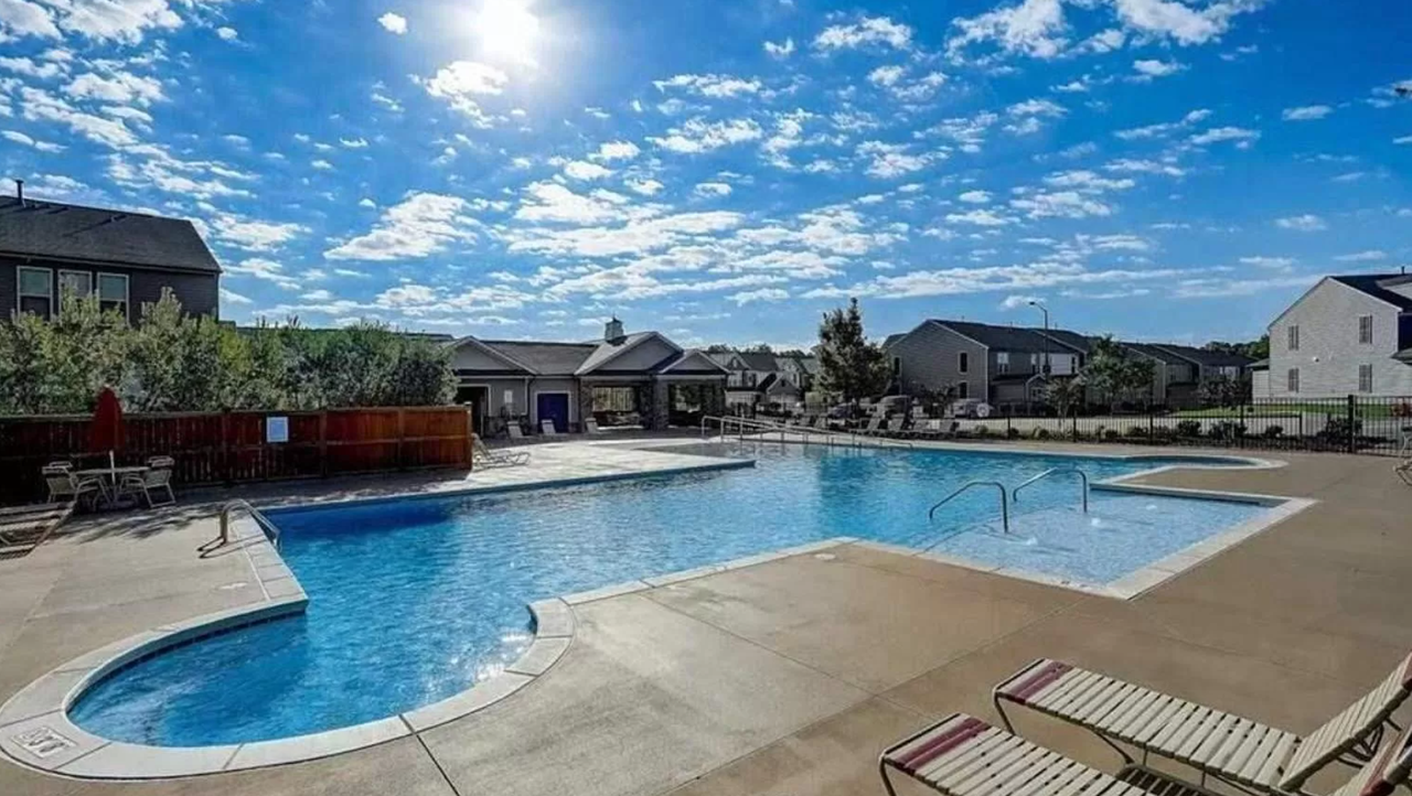 706 Brier Crossings Loop #1 - Photo 5 of 21