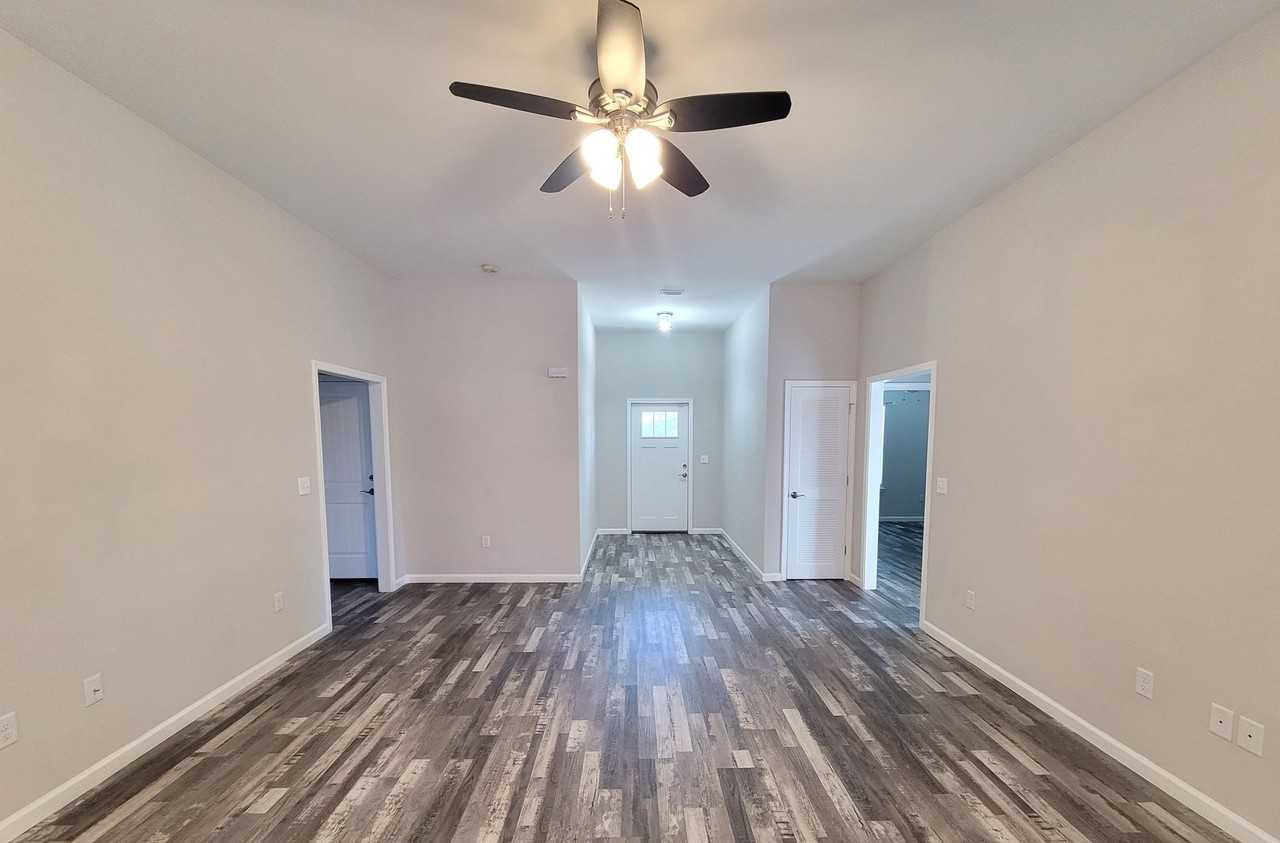 1220 Mississippi Ave - Photo 5 of 49