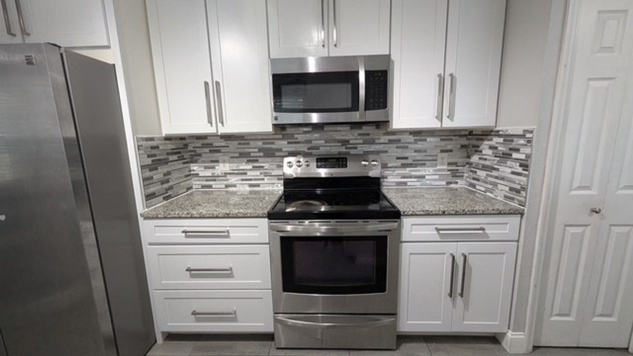 962 Sequoia Dr - Photo 5 of 11