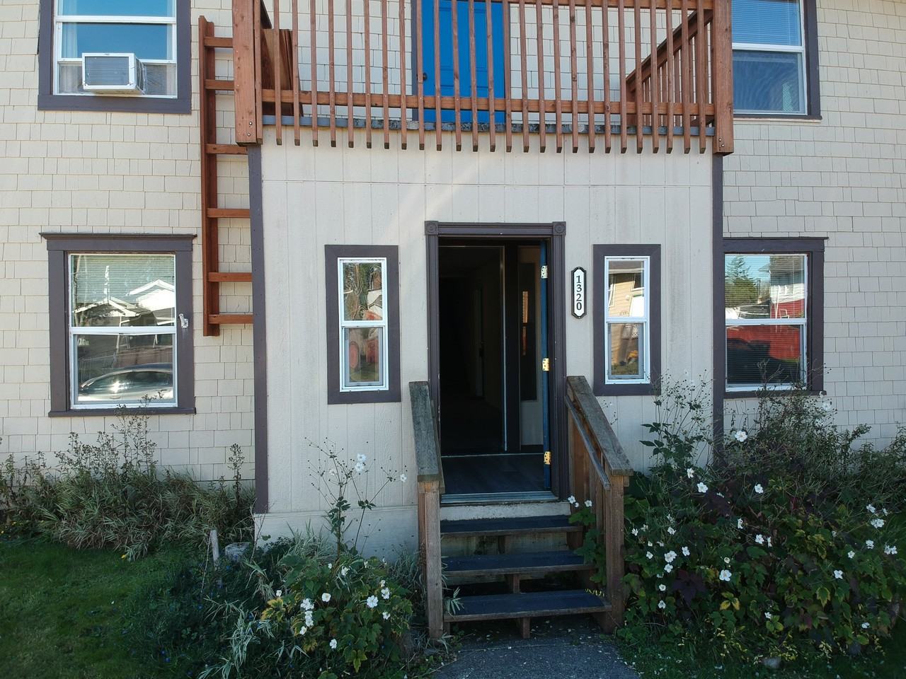 3rd 3rd St. (1320) New - 1 #1