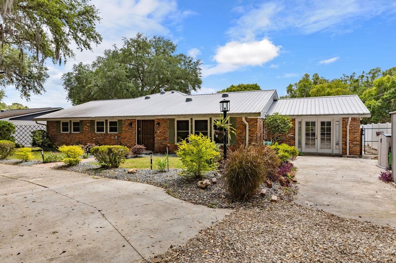 49 Southeast Nelsons Point - Photo 4 of 28