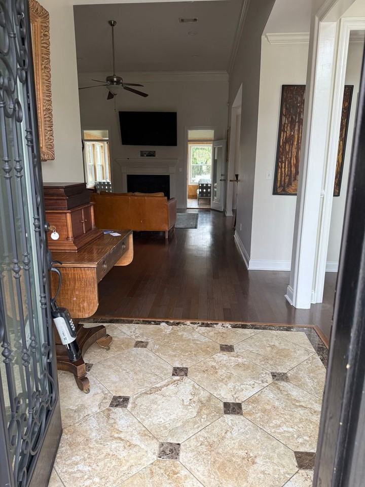 4541 Lacosta Dr - Photo 4 of 24