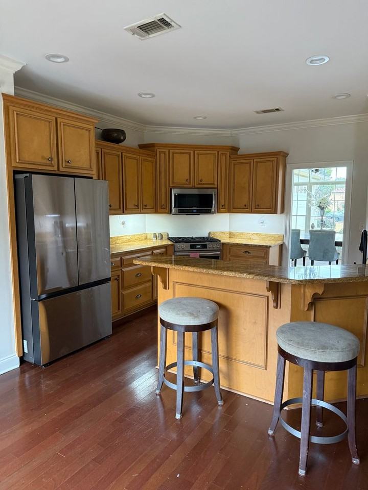 4541 Lacosta Dr - Photo 3 of 24