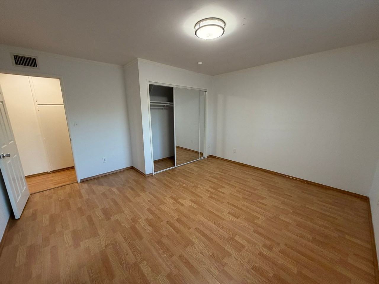 6934 Dannyboyar Avenue - Photo 7 of 22