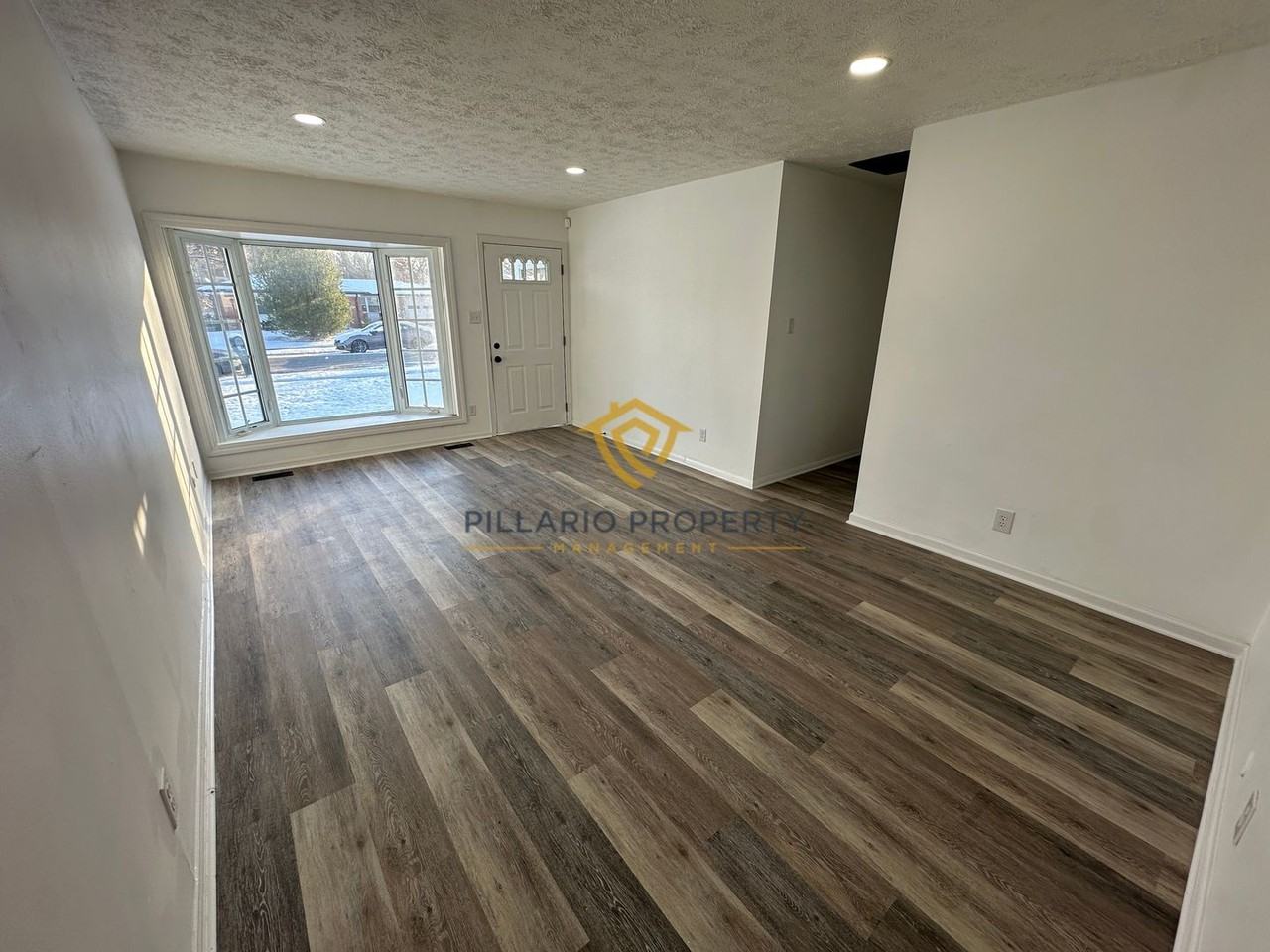 6456 Horizon Court - Photo 4 of 19