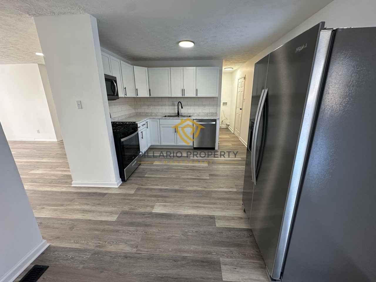 6456 Horizon Court - Photo 7 of 19