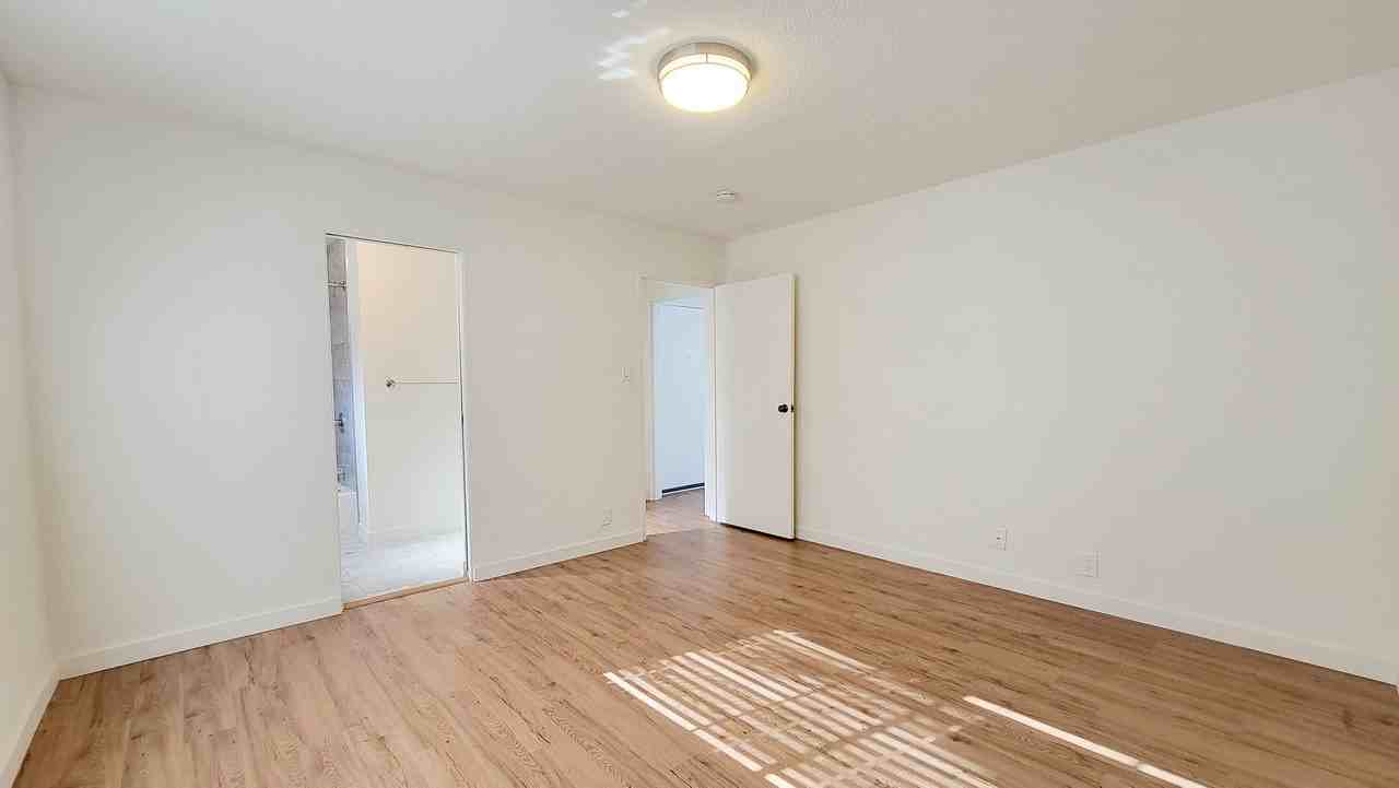 335 Torino Dr #3 - Photo 7 of 12