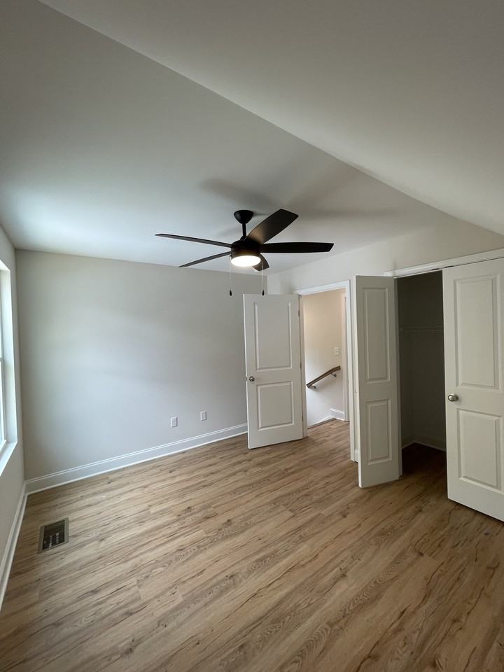 1944 Lynnbrook Avenue #1 - Photo 7 of 7