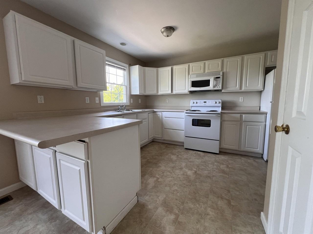 1447 North Willey Street #1447 - Photo 6 of 28