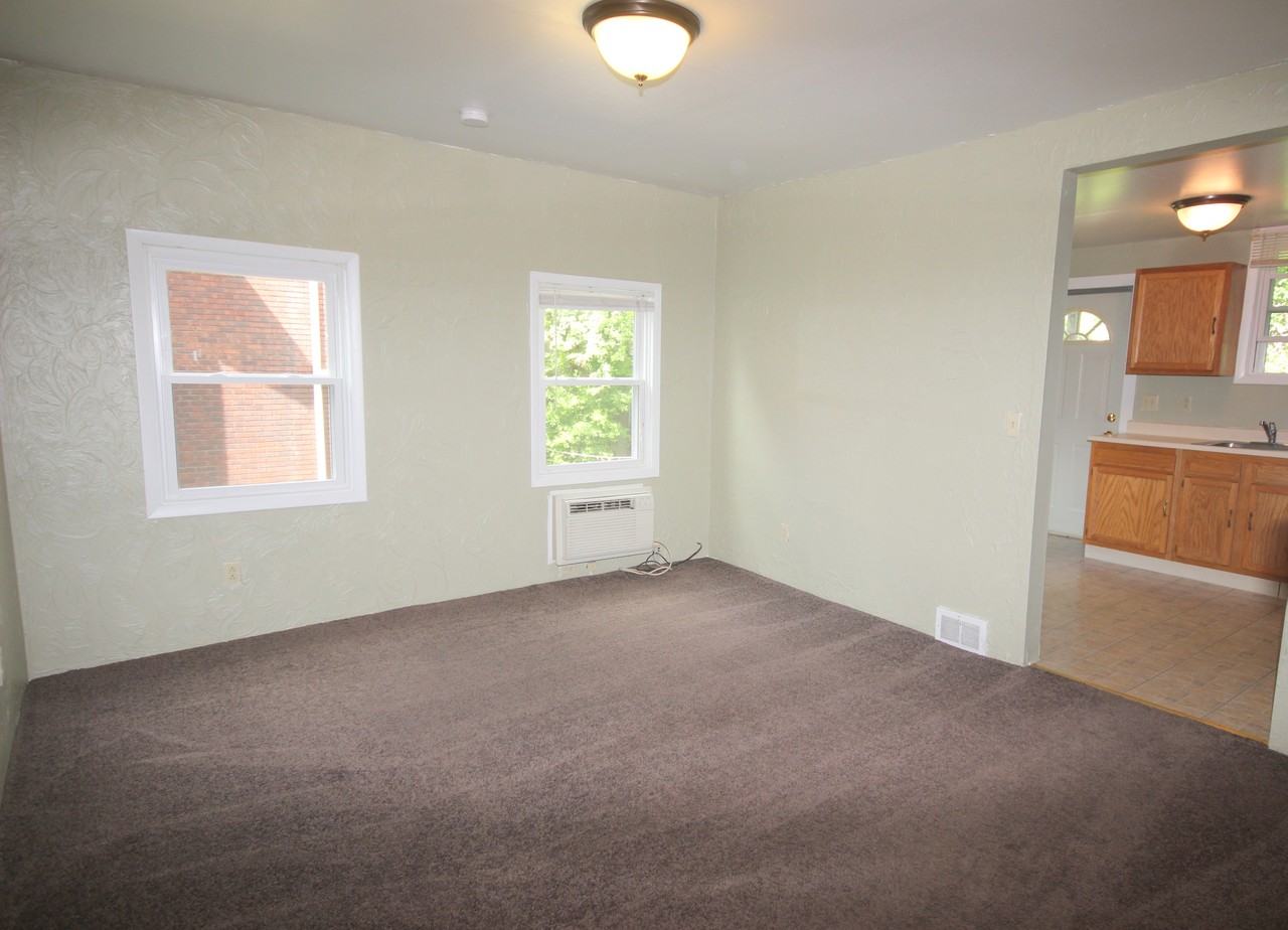 2615 2615 SHADY AVENUEAPT 2 #2615-02 - Photo 3 of 7