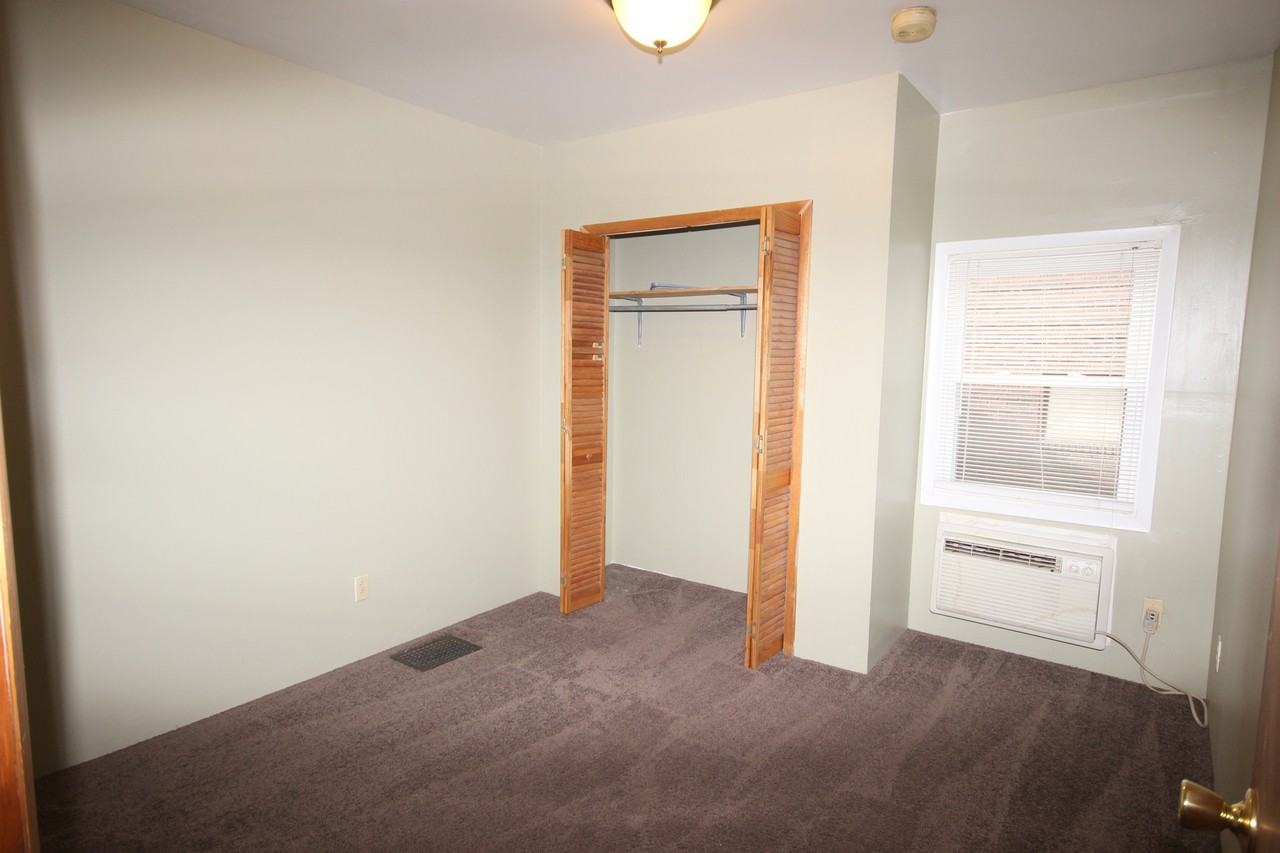 2615 2615 SHADY AVENUEAPT 2 #2615-02 - Photo 5 of 7