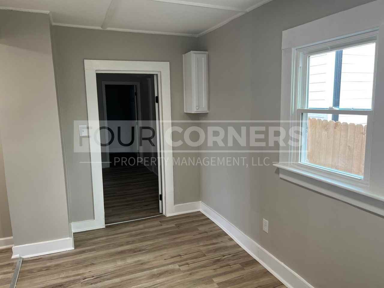 240 E Brookline St - Photo 3 of 12